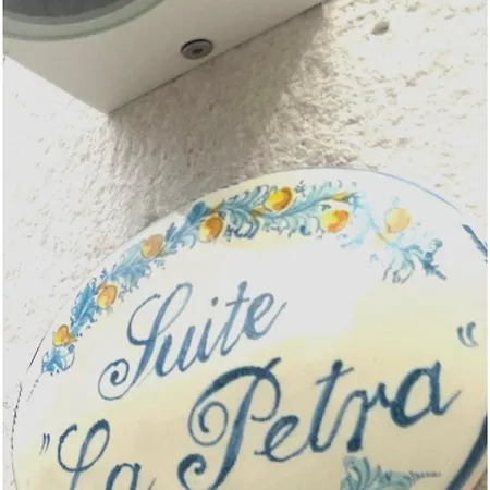 La Petra Tatil Evi *